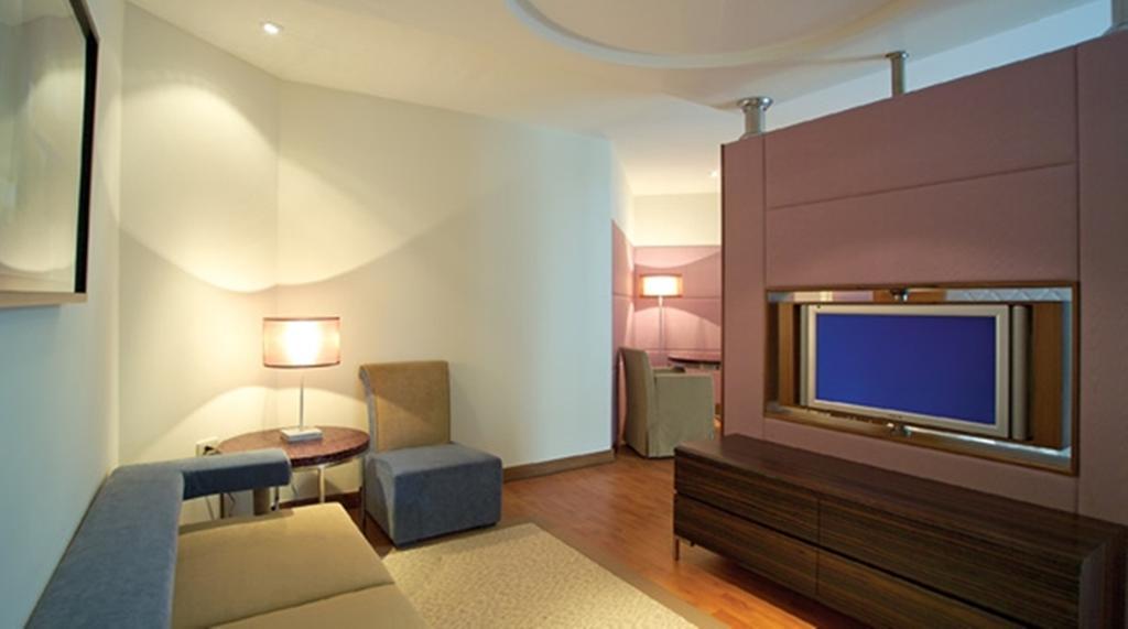 The Mountain Star Apartment Taipei Exterior photo